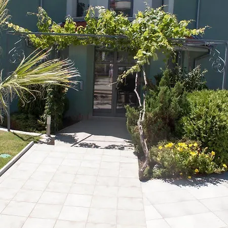 Apart-hotel Gardenia Vacation Settlement 3*