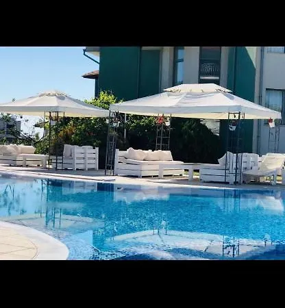Gardenia Vacation Settlement סוזופול